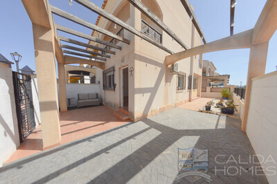 Duplex Esquina : Duplex in Zurgena, Almería