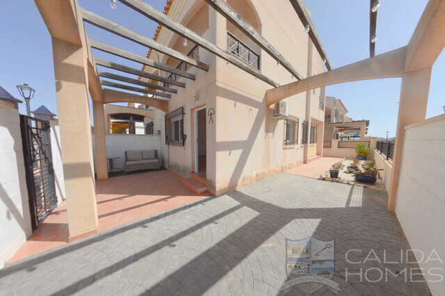 Duplex Esquina : Duplex for Sale in Zurgena, Almería