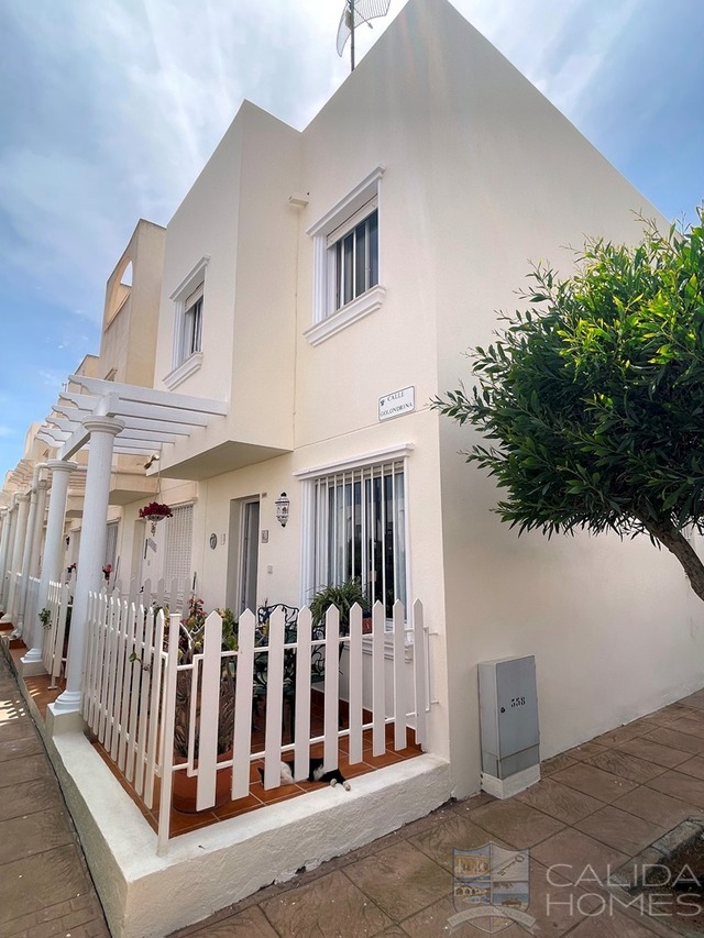 Duplex Fuente Bilboa: Duplex à vendre dans Vera Playa, Almería