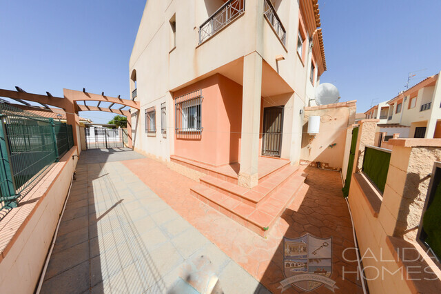 Duplex Pueblo : Duplex for Sale in Zurgena, Almería
