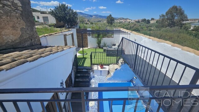 Finca Floral: Village or Town House for Sale in Fines, Almería