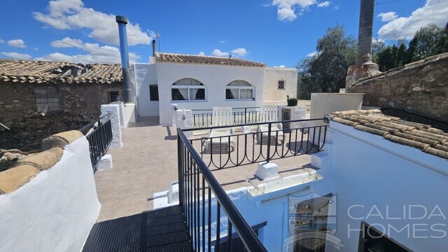 Finca Floral: Village or Town House for Sale in Fines, Almería