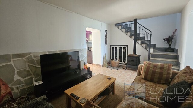 Finca Floral: Village or Town House for Sale in Fines, Almería