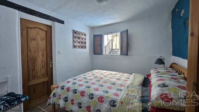 Finca Floral: Village or Town House for Sale in Fines, Almería