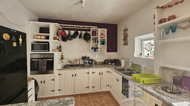 Finca Floral: Village or Town House for Sale in Fines, Almería