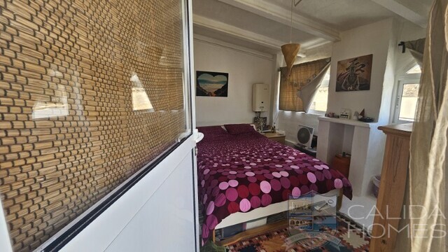 Finca Floral: Village or Town House for Sale in Fines, Almería