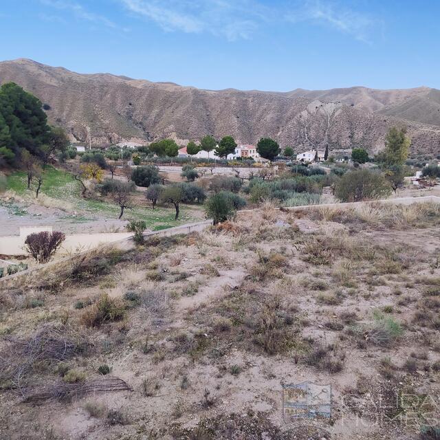 plot- parcel picture and views 