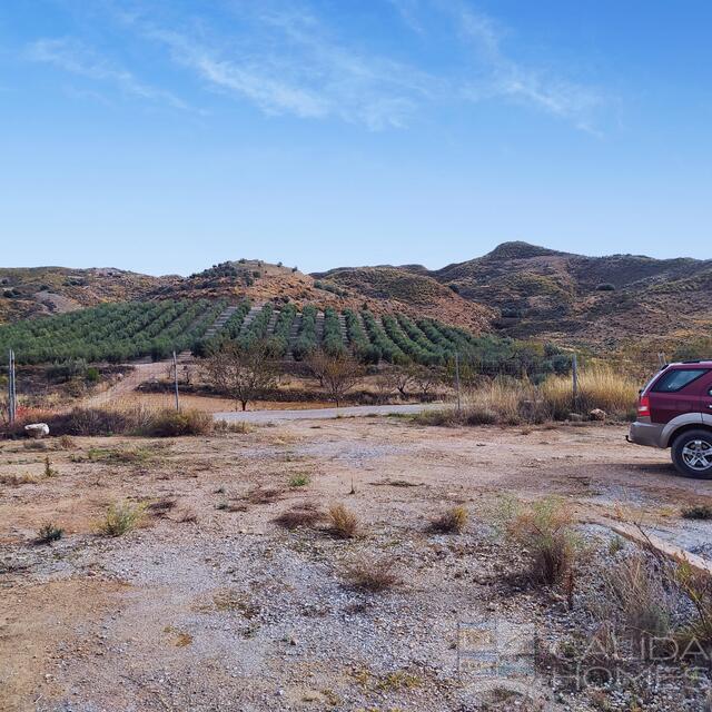 plot- parcel picture and views 