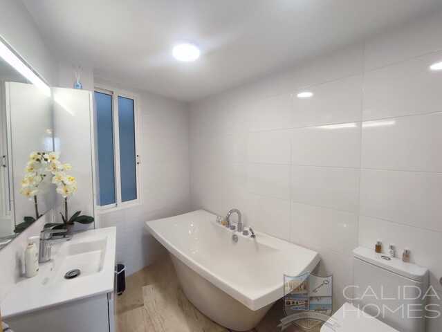 Marina View Apartment : Apartment for Sale in Lo Pagan, Murcia