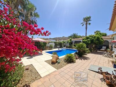 Palmera Dulce: Resale Villa in Arboleas, Almería