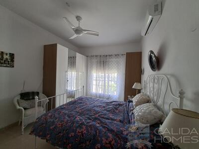 Palmera Dulce: Resale Villa in Arboleas, Almería