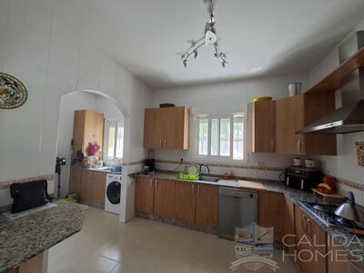 Palmera Dulce: Resale Villa in Arboleas, Almería