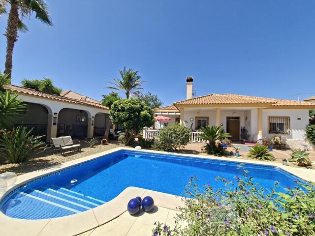 Palmera Dulce: Resale Villa for Sale in Arboleas, Almería