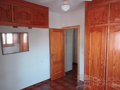 Villa Pearl : Resale Villa in Arboleas, Almería