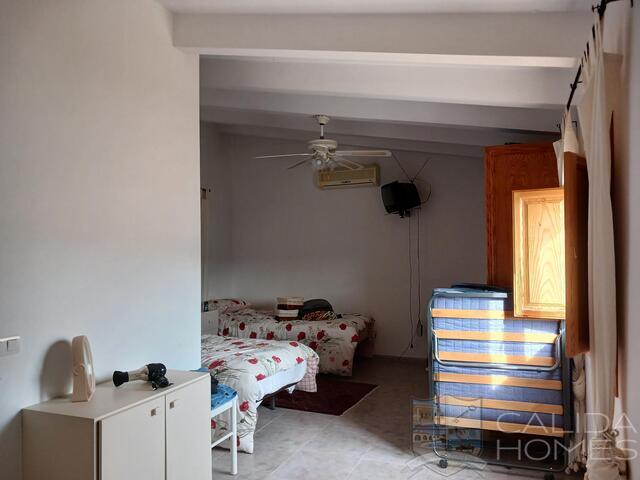 Villa Pearl : Resale Villa for Sale in Arboleas, Almería