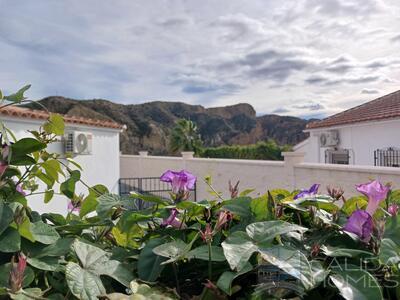 Villa Pearl : Resale Villa in Arboleas, Almería