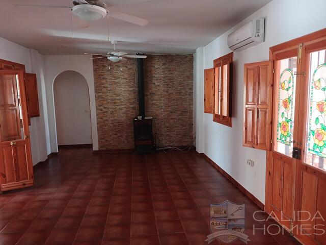 Villa Pearl : Resale Villa for Sale in Arboleas, Almería