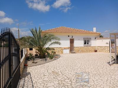 Villa Sierra Vista : Resale Villa in Arboleas, Almería