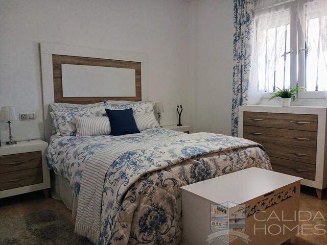 Villa Sierra Vista : Resale Villa for Sale in Arboleas, Almería
