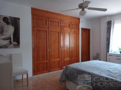 Villa Sierra Vista : Resale Villa in Arboleas, Almería