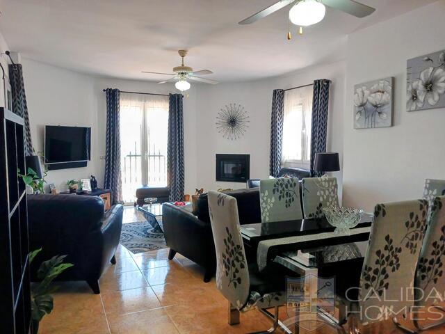 Villa Sierra Vista : Resale Villa for Sale in Arboleas, Almería