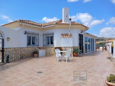 Villa Sierra Vista : Resale Villa in Arboleas, Almería