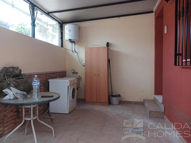 Villa Acacia: Resale Villa for Sale in Arboleas, Almería