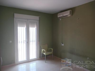 Villa Acacia: Resale Villa in Arboleas, Almería
