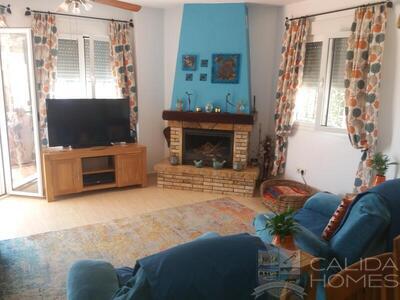 Villa Alegre: Resale Villa in Arboleas, Almería