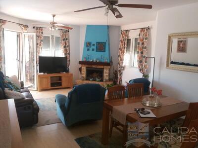 Villa Alegre: Resale Villa in Arboleas, Almería