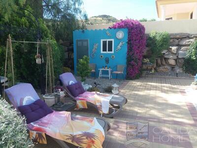 Villa Alegre: Resale Villa in Arboleas, Almería