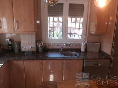 Villa Alegre: Resale Villa in Arboleas, Almería
