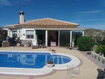 Villa Alegre: Resale Villa in Arboleas, Almería