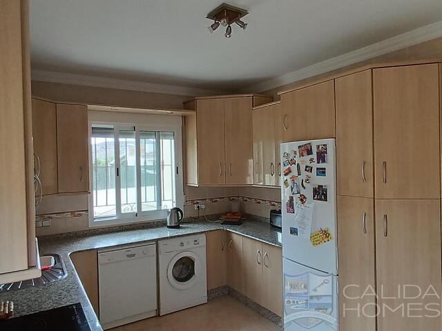 Villa Alex : Resale Villa for Sale in Arboleas, Almería