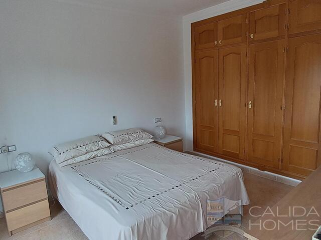 Villa Alex : Resale Villa for Sale in Arboleas, Almería