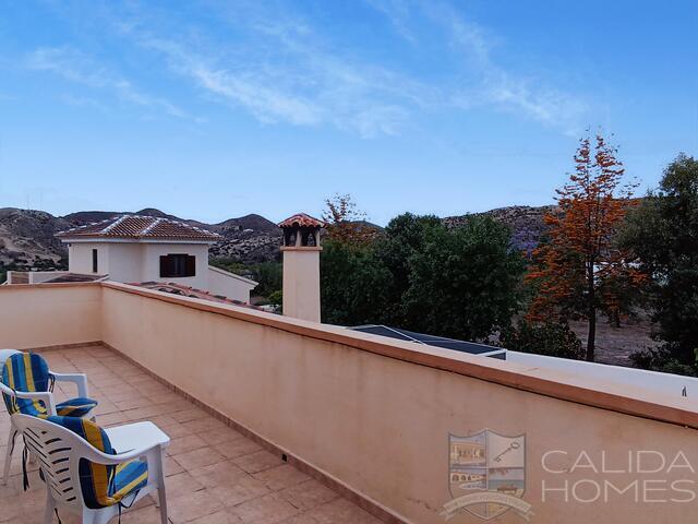 Villa Alex : Resale Villa for Sale in Arboleas, Almería