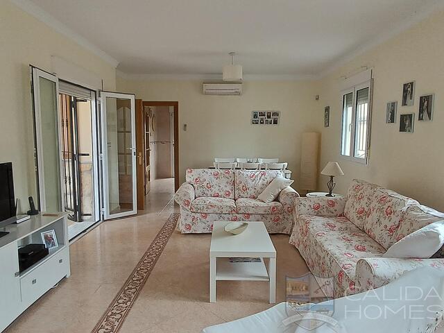 Villa Alex : Resale Villa for Sale in Arboleas, Almería