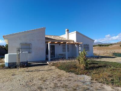Villa Almendra : Herverkoop Villa in Albox, Almería