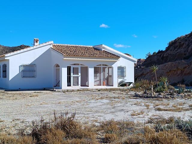 Villa Almendra : Herverkoop Villa te Koop in Albox, Almería