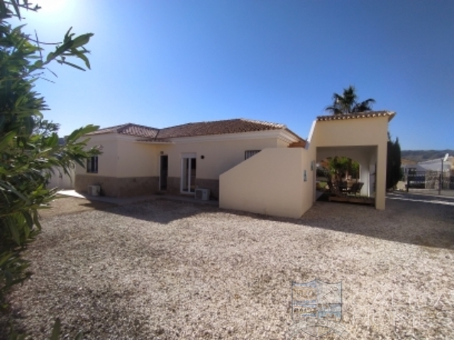 Villa Amanda : Herverkoop Villa te Koop in Arboleas, Almería