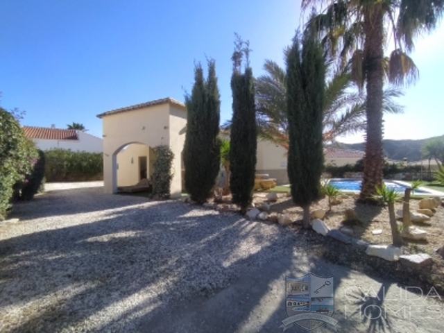 Villa Amanda : Herverkoop Villa te Koop in Arboleas, Almería