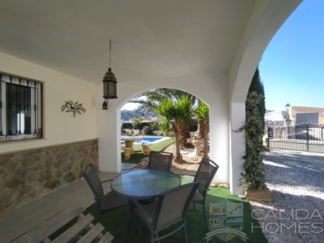 Villa Amanda : Herverkoop Villa te Koop in Arboleas, Almería