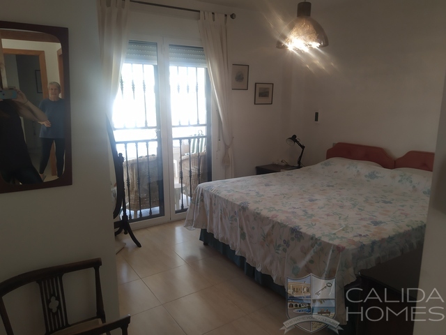 Villa Annabel: Resale Villa for Sale in Arboleas, Almería