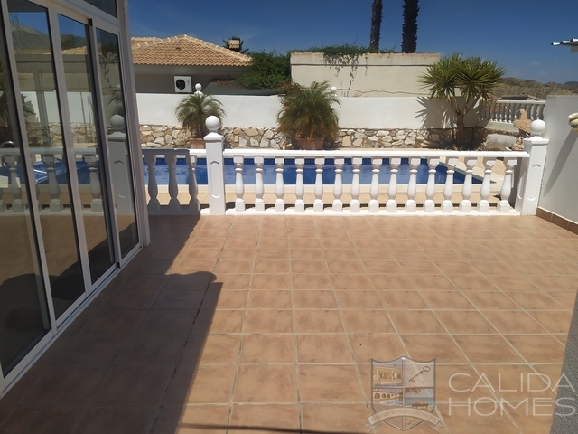 Villa Annabel: Resale Villa for Sale in Arboleas, Almería