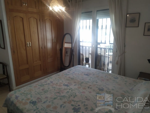 Villa Annabel: Resale Villa for Sale in Arboleas, Almería