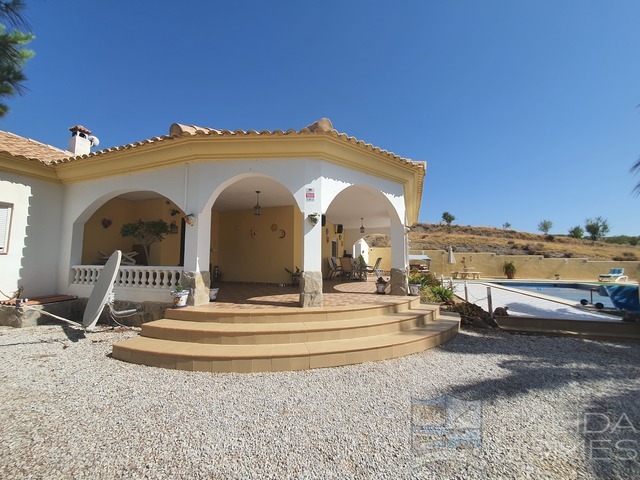 Villa Annice : Revente Villa à vendre dans Oria, Almería