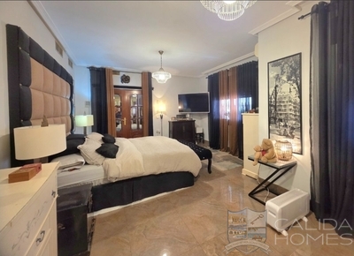 Villa Antas : Resale Villa in Antas, Almería