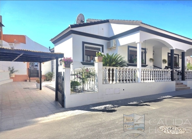 Villa Antas : Resale Villa for Sale in Antas, Almería
