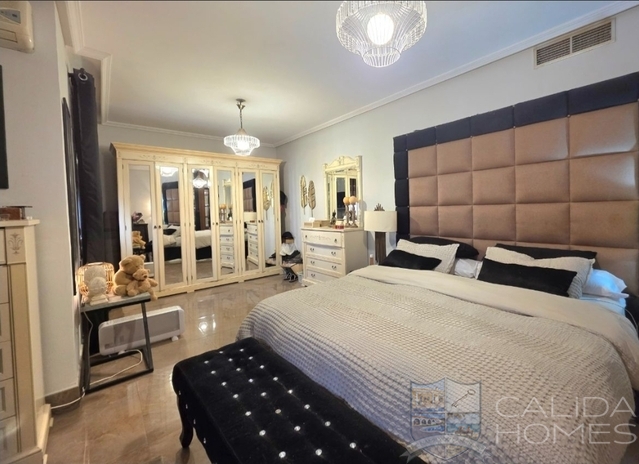 Villa Antas : Resale Villa for Sale in Antas, Almería