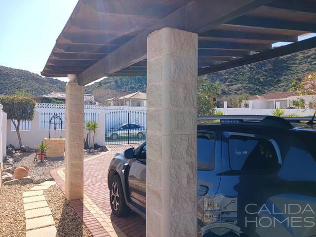 Villa Anthony : Resale Villa for Sale in Arboleas, Almería